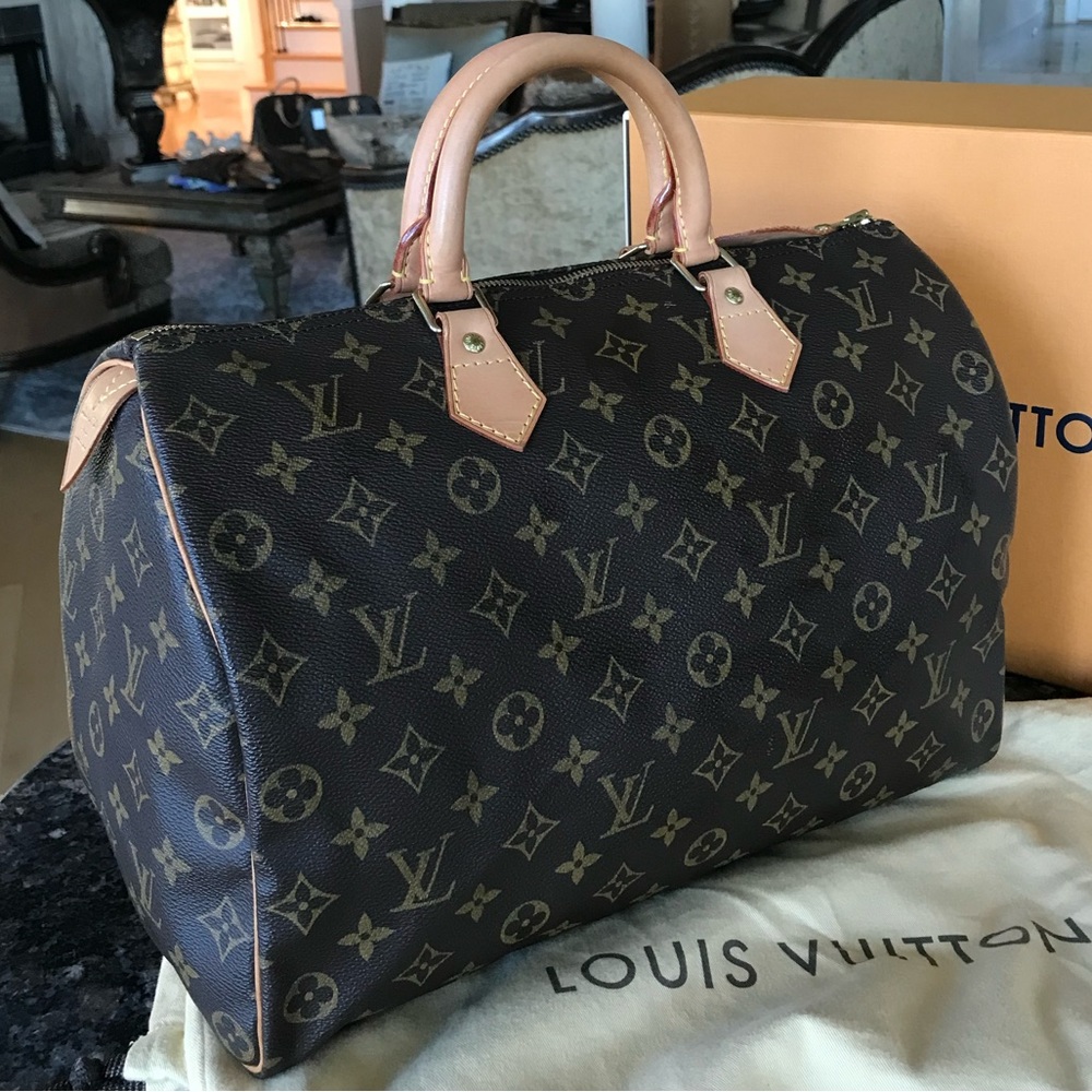 Exquisite Louis Vuitton Monogram Speedy 35 Handbag